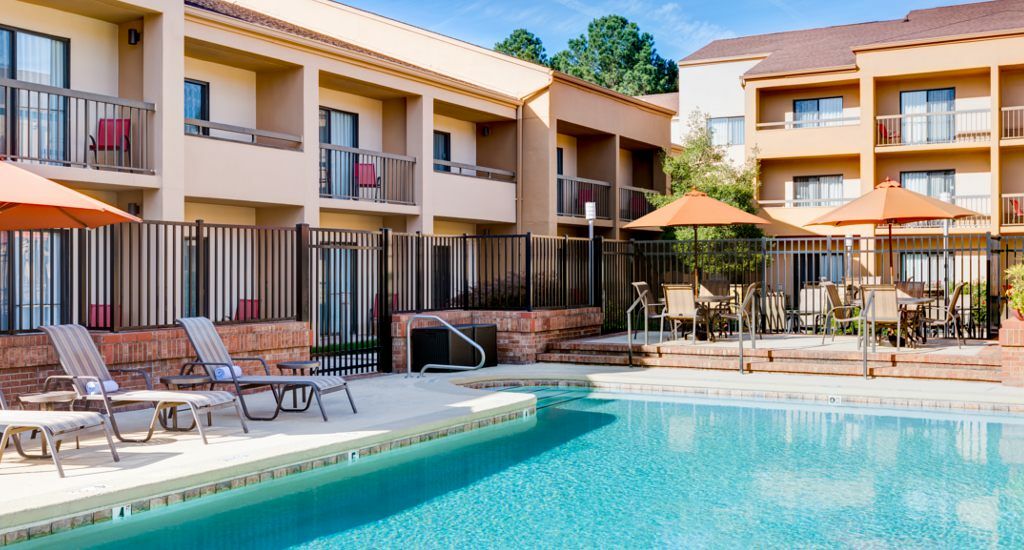 Courtyard By Marriott Raleigh Midtown Hotel Exterior photo